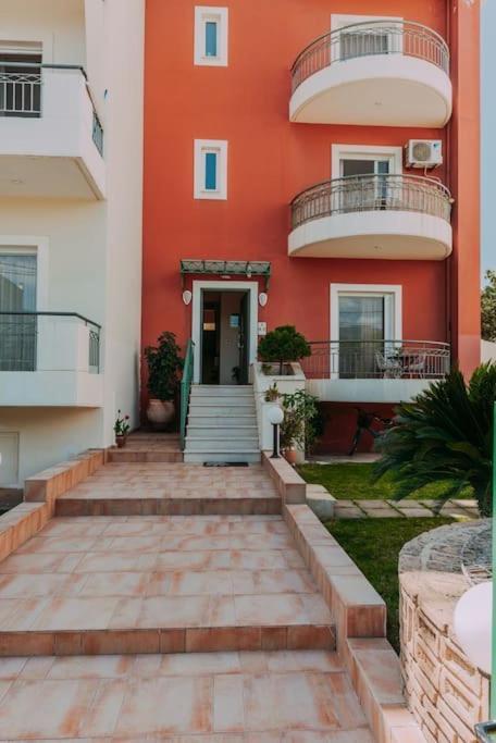 Bessis Apartments Kalamata Exterior foto